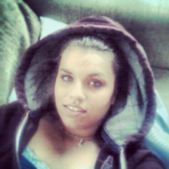 lindsey_harris0's profile picture. my name is lindsey. i am a very outgoing an loving person. but dont be confused i also have a temper on me if needed. xoxoxox