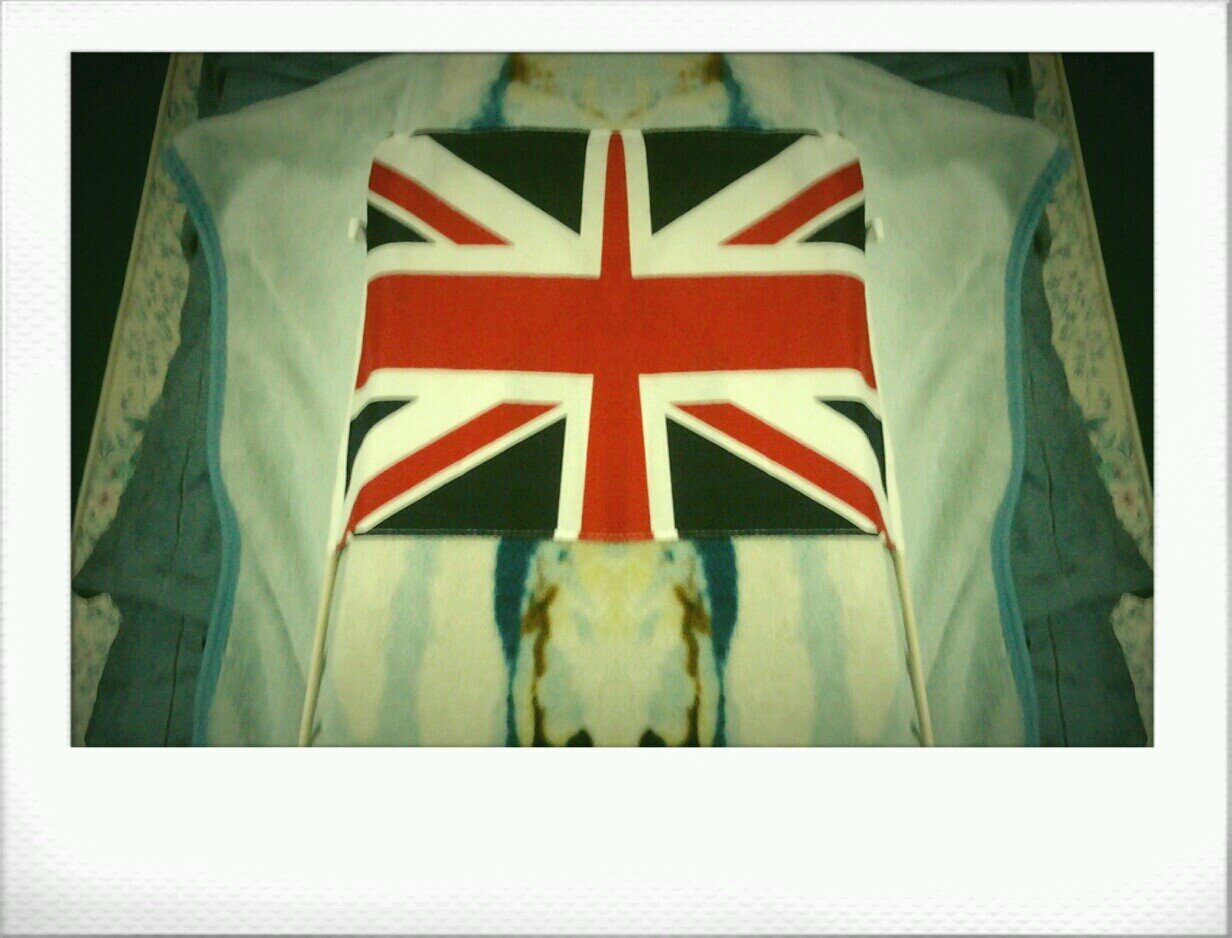 Kmwam123Moore's profile picture. fun,crazy hockey,soccer player and a big pewdie fan .  My fav soccer team is MANCHETER UNITED and my fav hockey team is SAN JOSE SHARKS