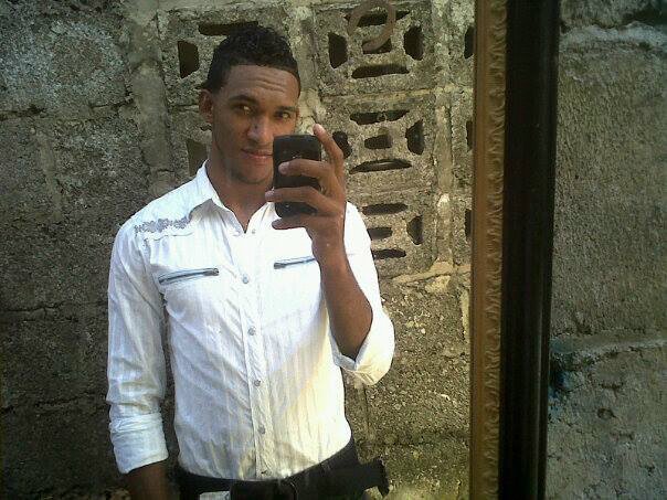 Me whatsapp is 829-758-0418 tirame y hablamos☃
