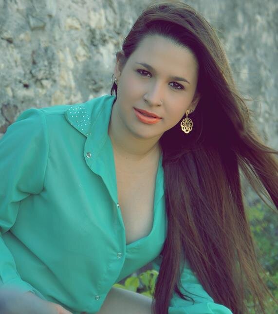 - Eu sei que todos os dias quando eu acordo #Deus dá um sorriso e me diz :                    ' Estou te dando a chance de tentar de novo  *.*