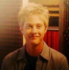 Talk to me on @leovaldasses. Inactive.