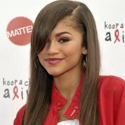 Hey hey hey! I love @Zendaya, #ShakeItUp, #TVD and The Secret Circle!  If you're #zswagger or #dobrevic, follow me! So much love!!! xoxo :))) #DFTS