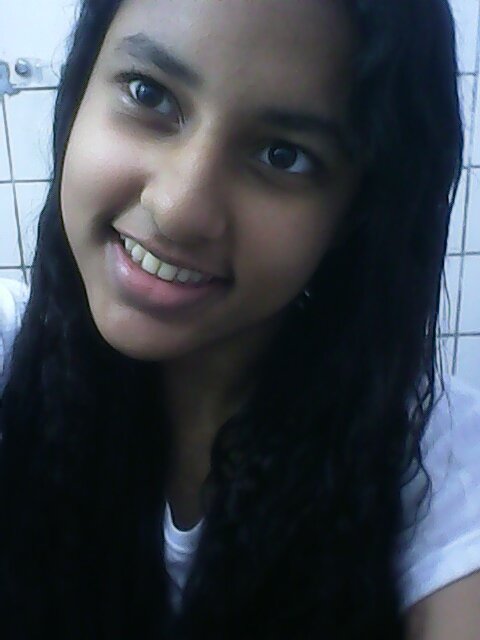 Em teu olhar vi meu destino,
E hoje é como eu quis
Você me fez amar,,
Me ensinou a ser feliz !*       https://t.co/HTa4CdNfwE