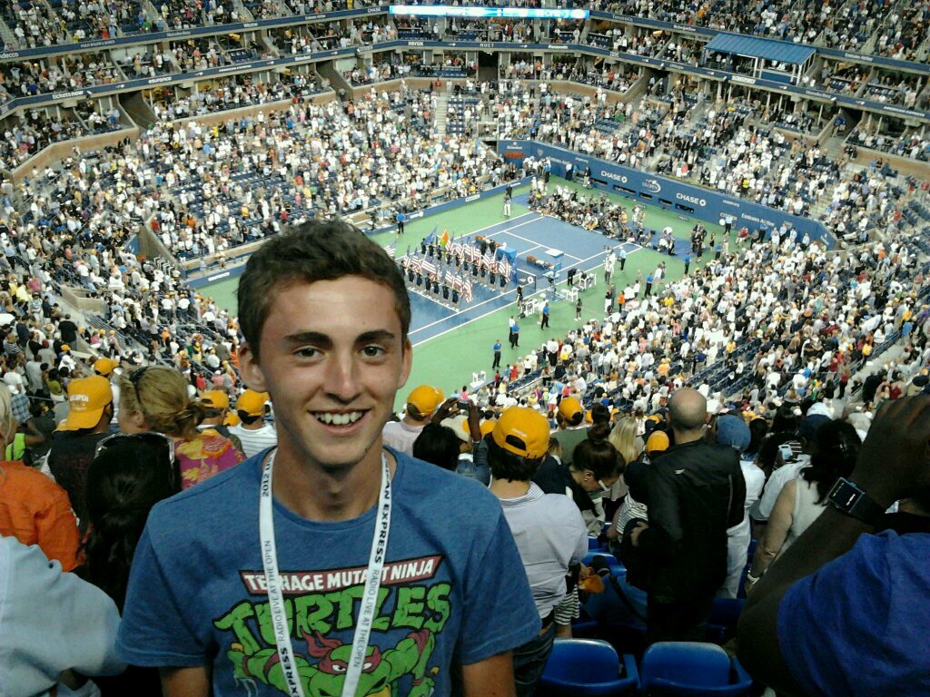 Professional tennis coach. Amateur Med Student.
