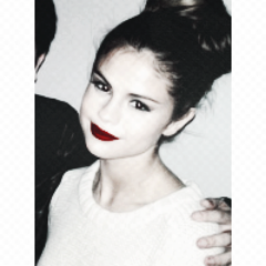 i'm in love with @selenagomez @loganlerman @eminem @onedirection