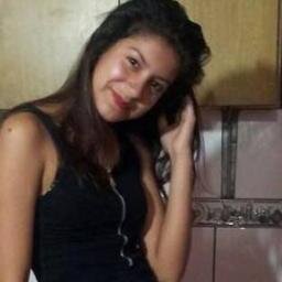 Hola, me llamo Candela Peñaa, soy de Quilmes & tengo 14 años, Seguime te sigo :3

Rochiih Qac, Me ama3