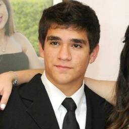 'Viva cada dia como se fosse o ultimo..

A vida é brisa leve e passageira..

A vida é uma viajem alucinante da ql jamais sairemos vivos