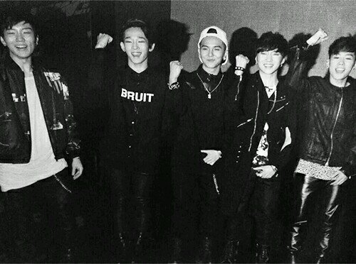 TEAM A FAN ~ ACES ~ W(INNER CIRCLE) STAN EMINEM. I still prefer American HipHop!