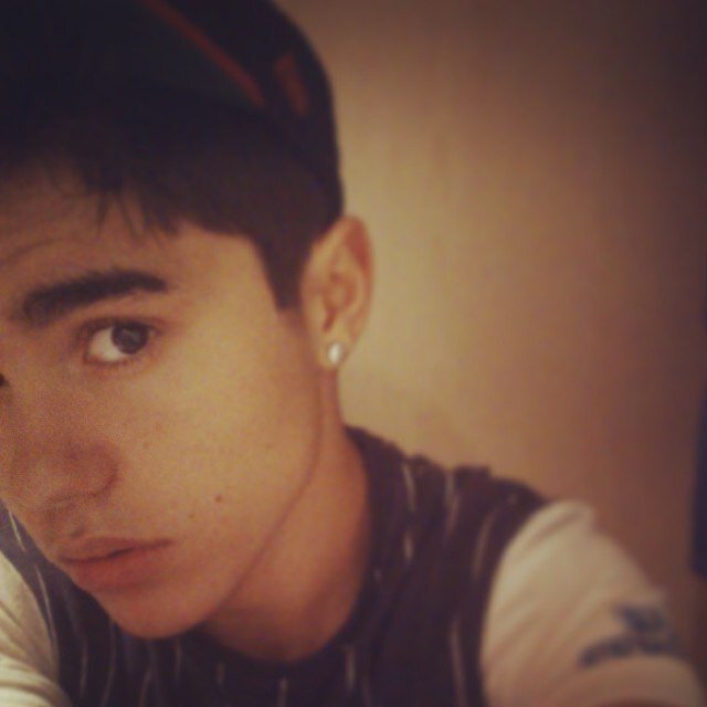 Yeahitslove's profile picture. 