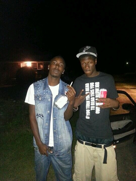 ima kool az niqqa ta fuqqk wit but if yhu push meh i kan bb uh savage az  niqqa