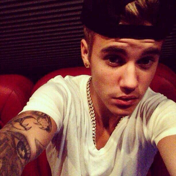 I am  a big fan of Justin bieber and i love his songs