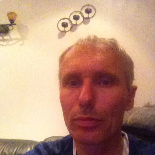 Barnehåndball trener, Bedriftdommer, manchester united og godset supporter.