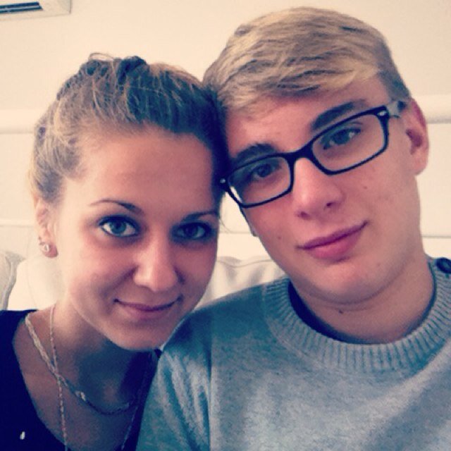 J'ai plusieurs probleme dans ma vie, mais j'ai une seul personne qui m'aide a les oubliés. Nastya ❤️
