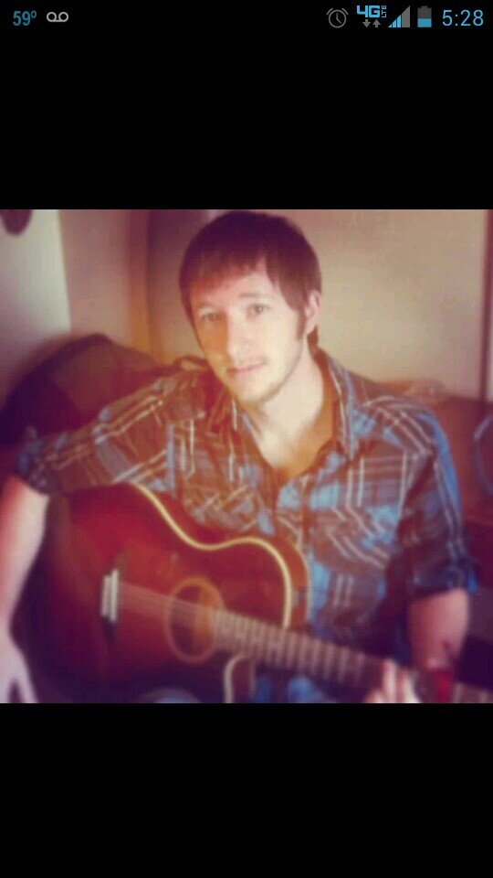 newdadtosophie's profile picture. 