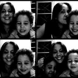 Mãe de dois meninos lindos que são a razão do meu viver!
