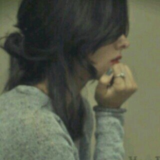 ‏قُل لِ صؤتك انيءِ احِب الحيآه فيه (=| 3.