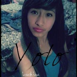 me gustha la moda,ir de konpras,me encantha la pizza,y megustha salir kon  is amigas
