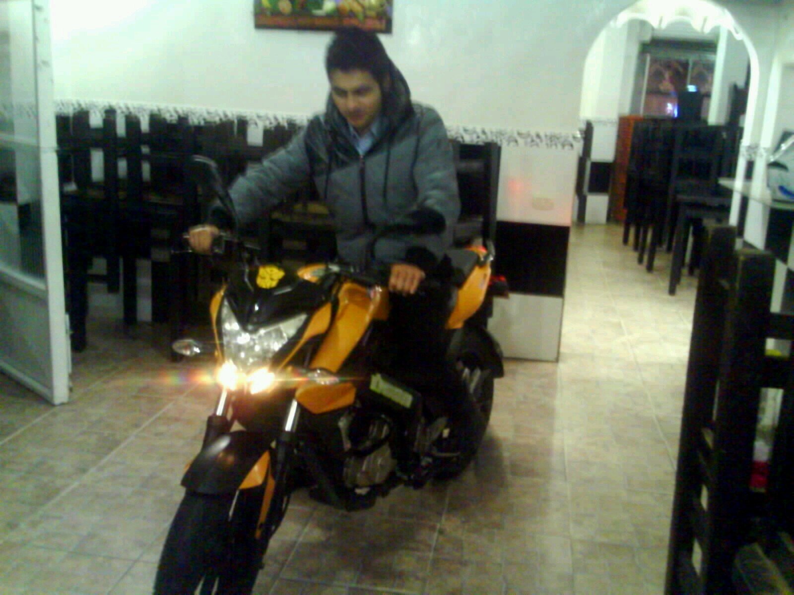 alexizz1285's profile picture. 