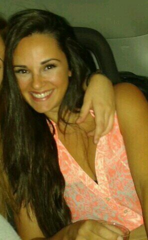 Integradora social y estudiante de Trabajo Social. Disfrutando cada instante. La sonrisa? la mejor terapia. Orellana la Vieja