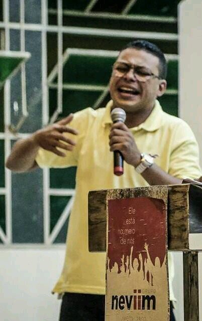 Feliz, Pai, Apaixonado por Cristo,
Cristão Católico, Pregador, Membro da RCC da Diocese de Campo Limpo,
Paroquiano da Paroquia S. José Oper. de Campo Limpo.
