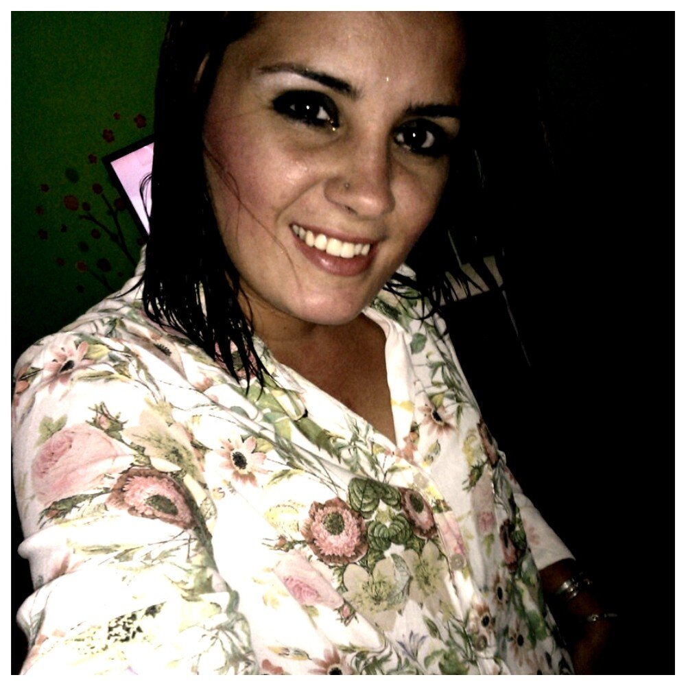 O meu mundo não é como o dos outros, quero demais, exijo demais; há em mim uma sede de infinito, uma angústia constante que eu nem mesma compreendo