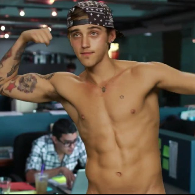 Im pretty.... Pretty ugly.
Janoskians are perf
Luke
Jai
James
Daniel
Beau