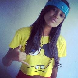 [...] Sou doce. Sou azeda. Sou fria. Sou calorosa. Sou amor e também ódio.