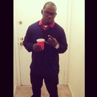Im on ONE!!! #Team SU, #Team LSU, #Team Jigga City, #Team Cowboys, #Team Lakers, and #Team Dumb Sh*t!!! And oh yeah, #Team Free Music!!!!