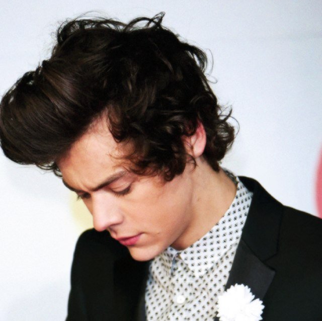 FREE FOLLOW BC ILY SO FOLLOW @shimmyziam !!!! Just ask for a follow back xx
