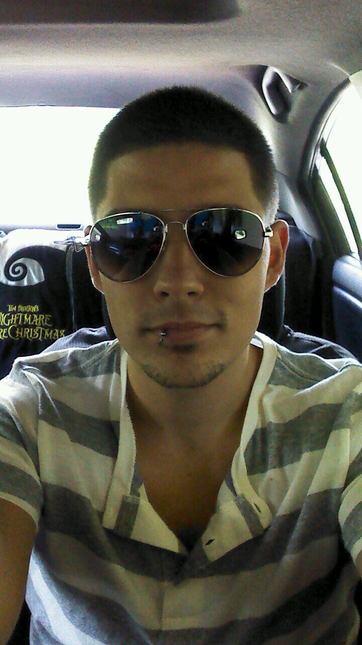 RaymondRivera86's profile picture. ?