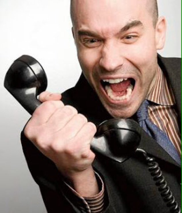Siga o mundo loco de call center!