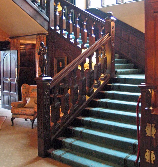 Omg stairs!