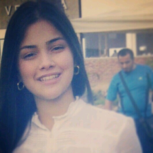 instagram: andreinaveronica