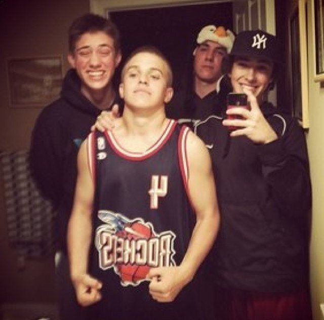 mikekyne's profile picture. Legen - wait for it...