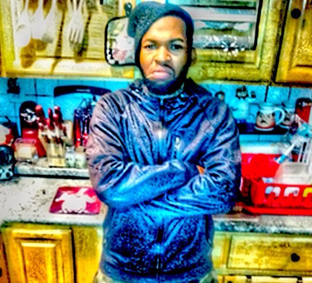 CEO OF GREENLIGHTGANG  ENTERTAINMENT. TRYNA LINK UP AS MANY CATS AS POSSIBLE. GET DOWN OR LAY DOWN. SHOUT OUT TO O.B.H