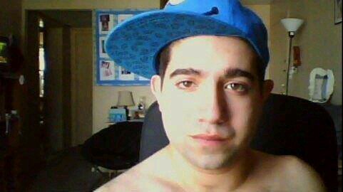 Well..Im 21 and from Hopkinsville, Ky. The best way to describe myself would be, im just a layed back kind of guy and a cool person to get to know.