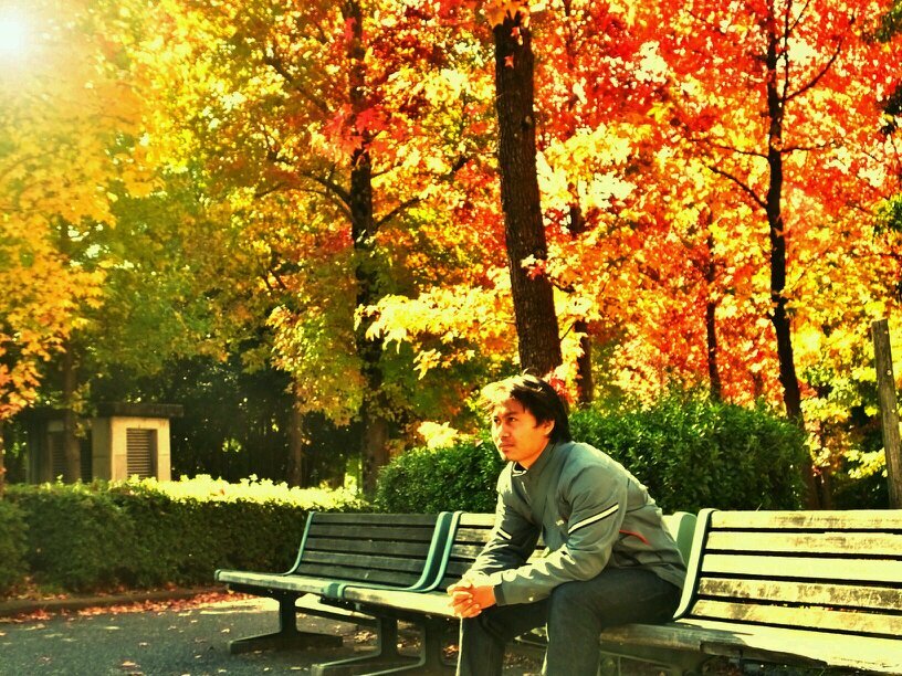 rahmatromadhona's profile picture. 