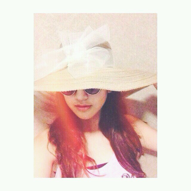 • Always support @salshaabilaa ☺04-05-13.  :-) Terimakasih sudah follow ! 
#ProudToBeSalshalova #SalshalovaTillTheEnd