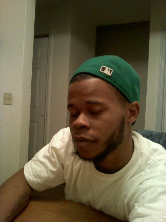 brown skin dude braces with waves, we'll mannered guy with some devilish wayz...