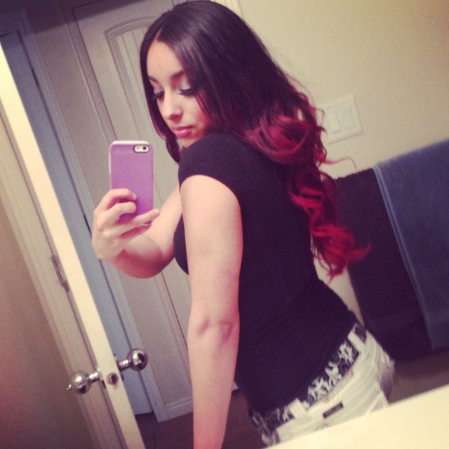 M0nsterBitch_'s profile picture. 