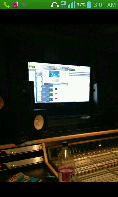 contacts:I.G. therealdot 2sides_skoob FB: Dot Com dev deniro phillips lif Scooby bannon the team knoe tht!!!! #endlessgrind