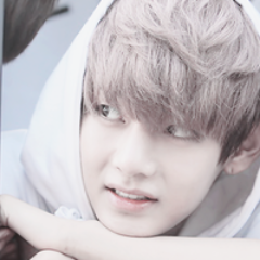 I'm V of Bts
cute face but i'm Gentle
Cool style but warm heart
say you love me than i'll give my heart..
V Dikaum # ABsurd