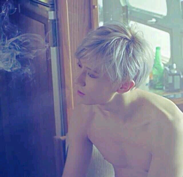 รันโชซึงบีสต์.. หล่อมากครับให้ตายสิไม่เคยเห็นใครหล่อเท่าบุคคลในกระจก 3 กริยามารยาทใดไม่เหมาะสมขออภัยบิวตี้และเรียลด้วยครับ (real;@doublev89)