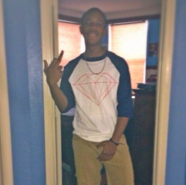 getting money , #teamswagg, #teamfemales,and chillin. An the name is Jimmy!!!!!!!!
