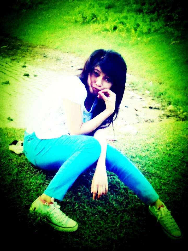 nur_nhina's profile picture. simple