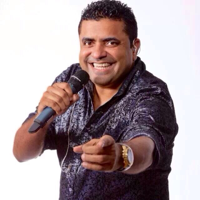 Um grande sonhador que vivo sempre batalhando pelos meus sonhos, Filho do Cantor e Artista Pinto Do Acordeon e Cantor da Banda @ForroFederal_ .