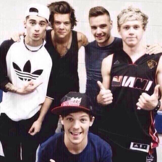 Free follow please follow my account @keyplaidcal thank you ily ♡