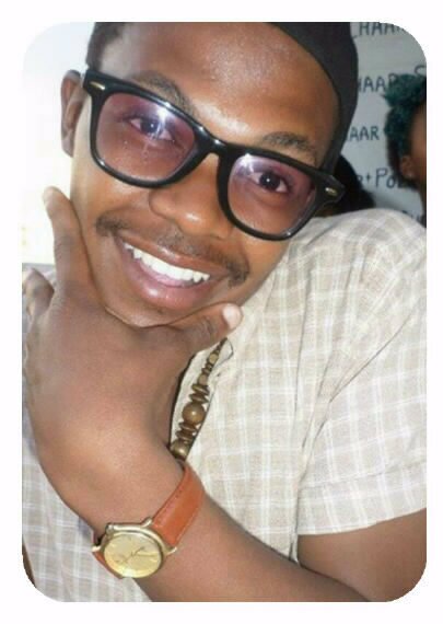 Um a chilled blaCdude n love errythin I puT ma hands2. Basically IaM jus a normal perSon like, just thaT I like being on top of things even thou kele sHorty...