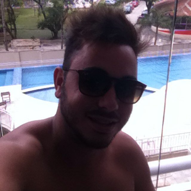 Filho de Deus  . . .
