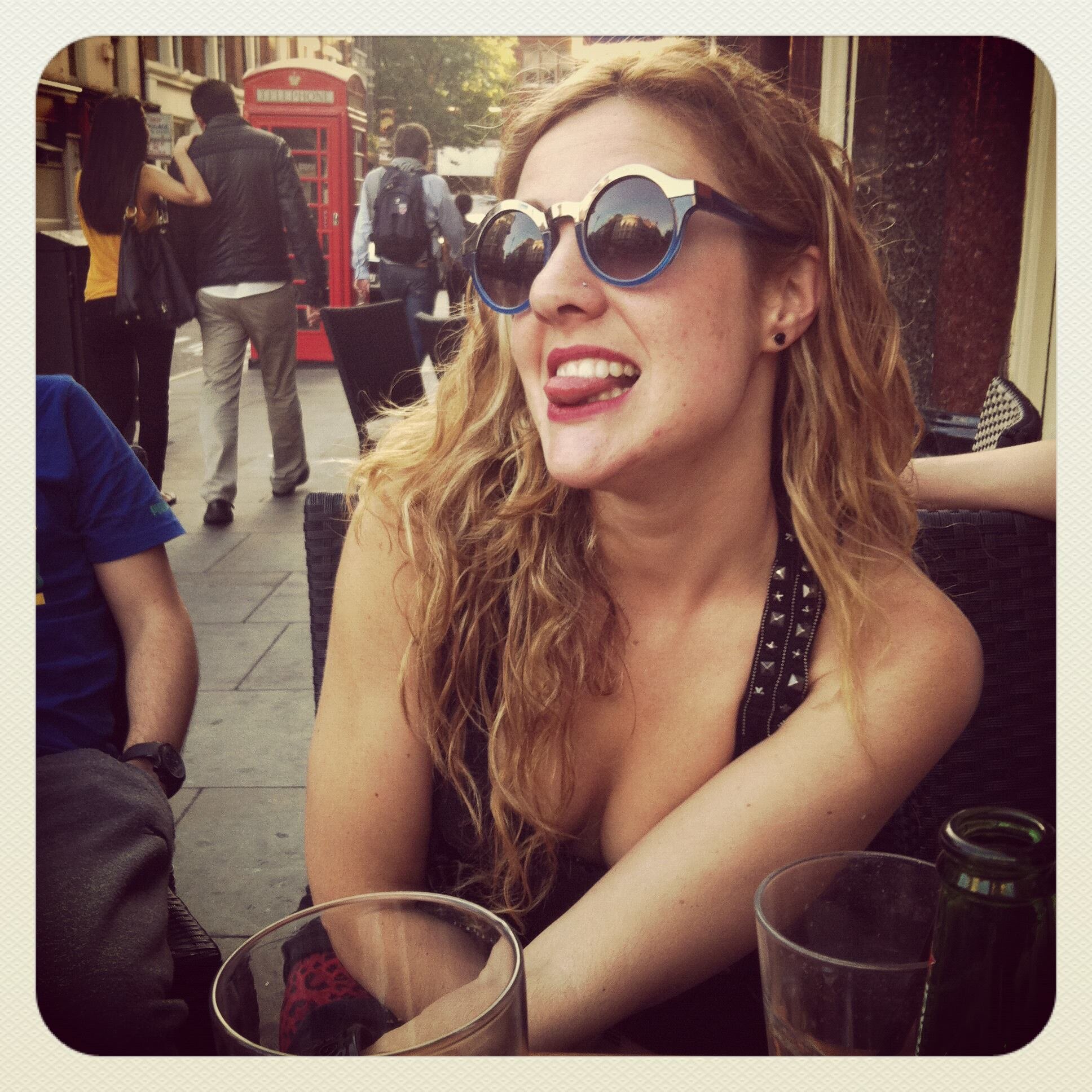 Anna_Martinez_C's profile picture. Apasionada de las redes y la comunicación. Disfruto de los pequeños detalles y vivir intensamente. Peace, Love & Rock & Roll.